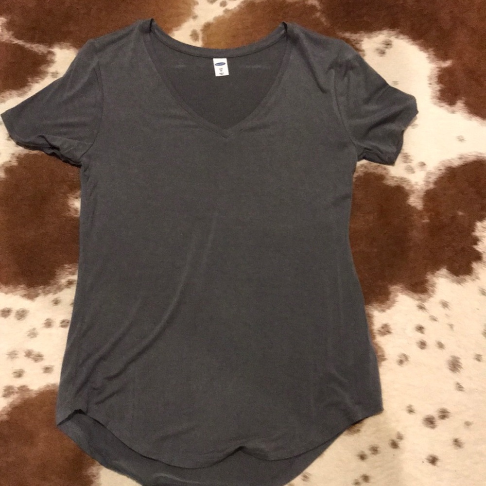 Grey tee